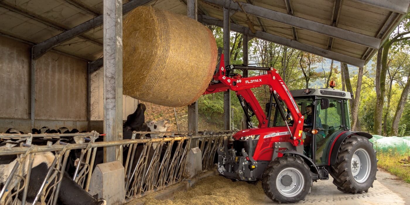 Case IH - Des chargeurs frontaux fabriqués en France pour les tracteurs de  55 à 200 chevaux