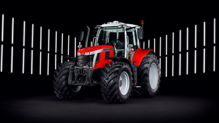 Massey Ferguson 210hp, MF 7S.210 powers into the top of the MF 7S Series