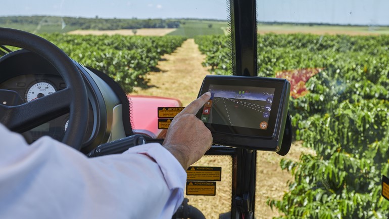 AGCO and Hexagon Agree to Expand Distribution of Hexagon’s Ag Guidance Systems