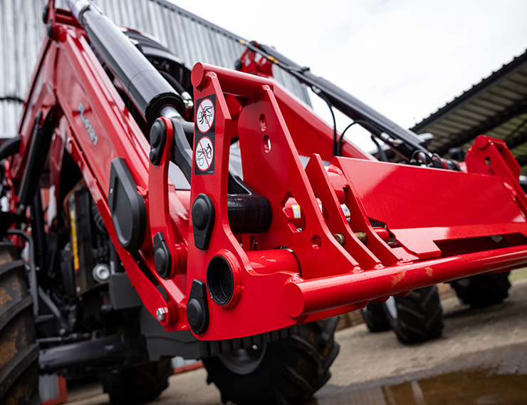 Tractor loader combination