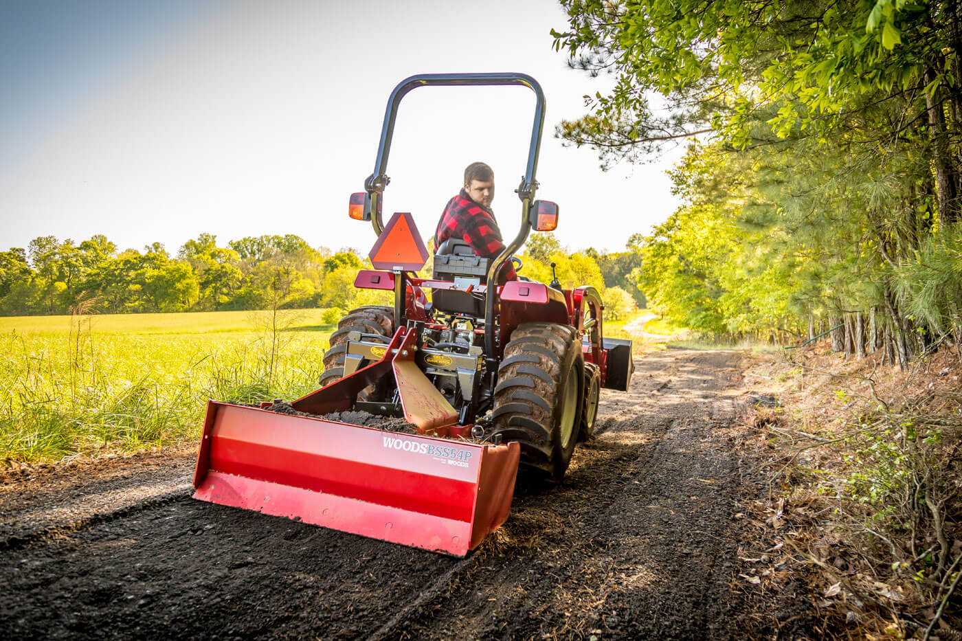 MF 1800 E Series | Woods Massey Ferguson Red Implement Instant Rebate with MF Tractor Purchase